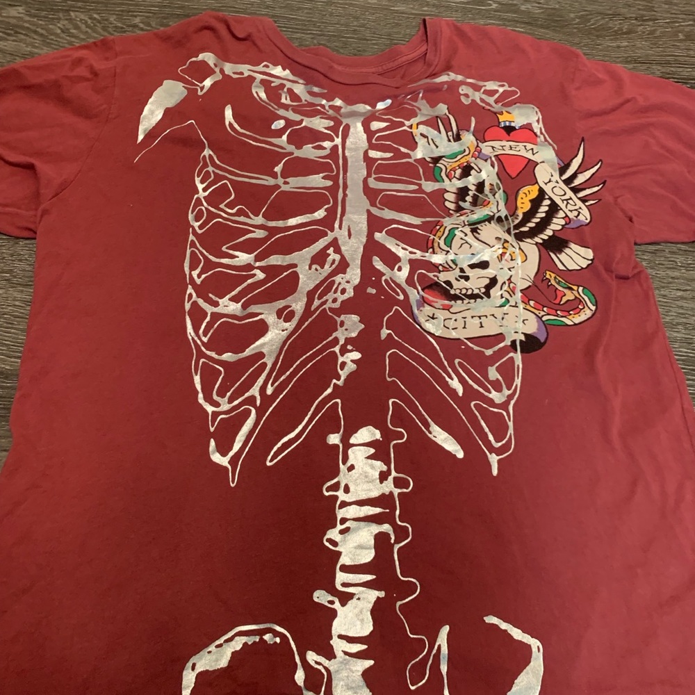 Ed Hardy shirt excellent condition!!! ☠️💀